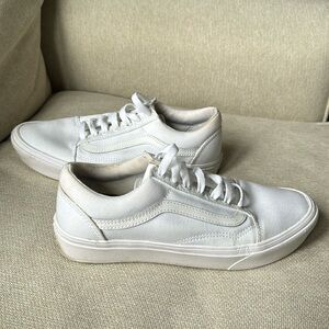 Vans Old Skool Canvas Shoe, Women’s 8.5, White
